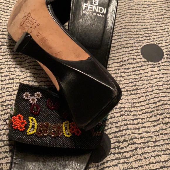 Authentic Fendi sandals - Picture 5 of 5